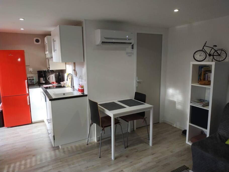 Studio Jacuzzi Prive A 8 Min A Pied De La Plage Διαμέρισμα Λα Σιοτά Εξωτερικό φωτογραφία